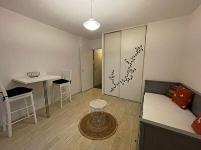 Studio meubl de 21 m2 - Quartier HIPPODROME 2